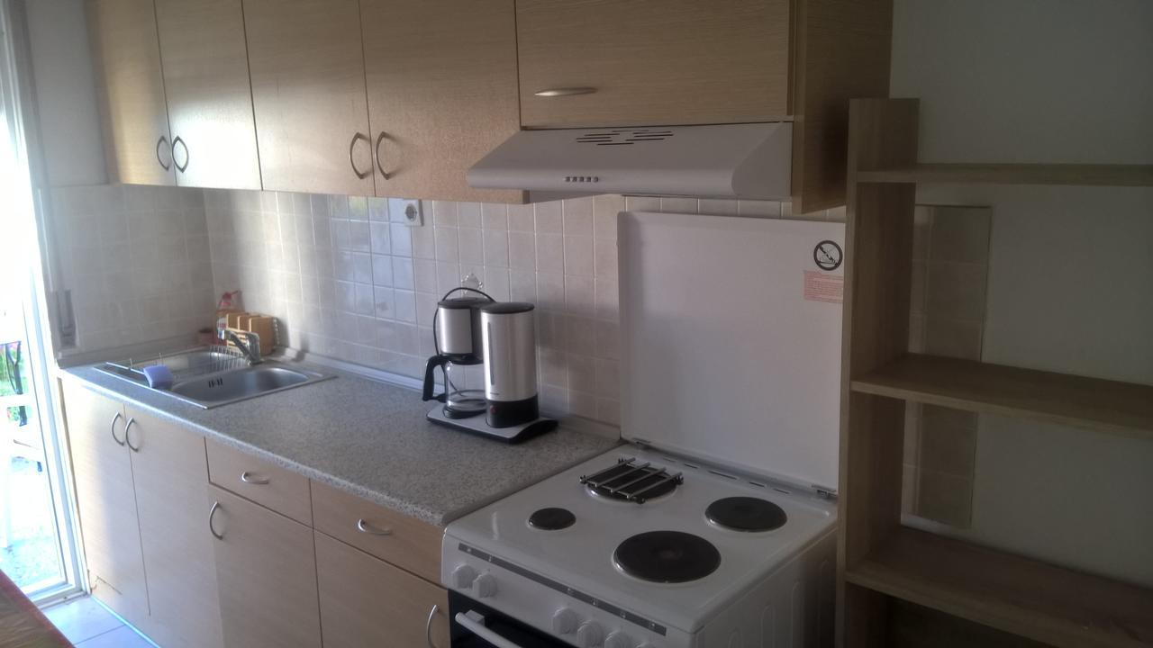 Gkoloi Studios & Apartments Kalyves Polygyrou Eksteriør bilde